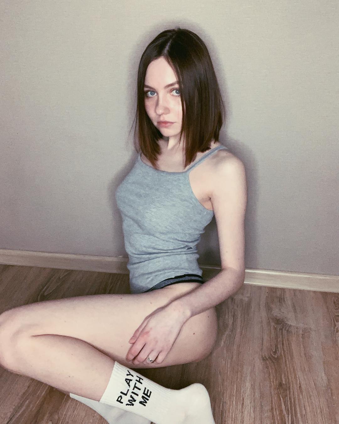  I cut my hair today, do you like?:) will be online...