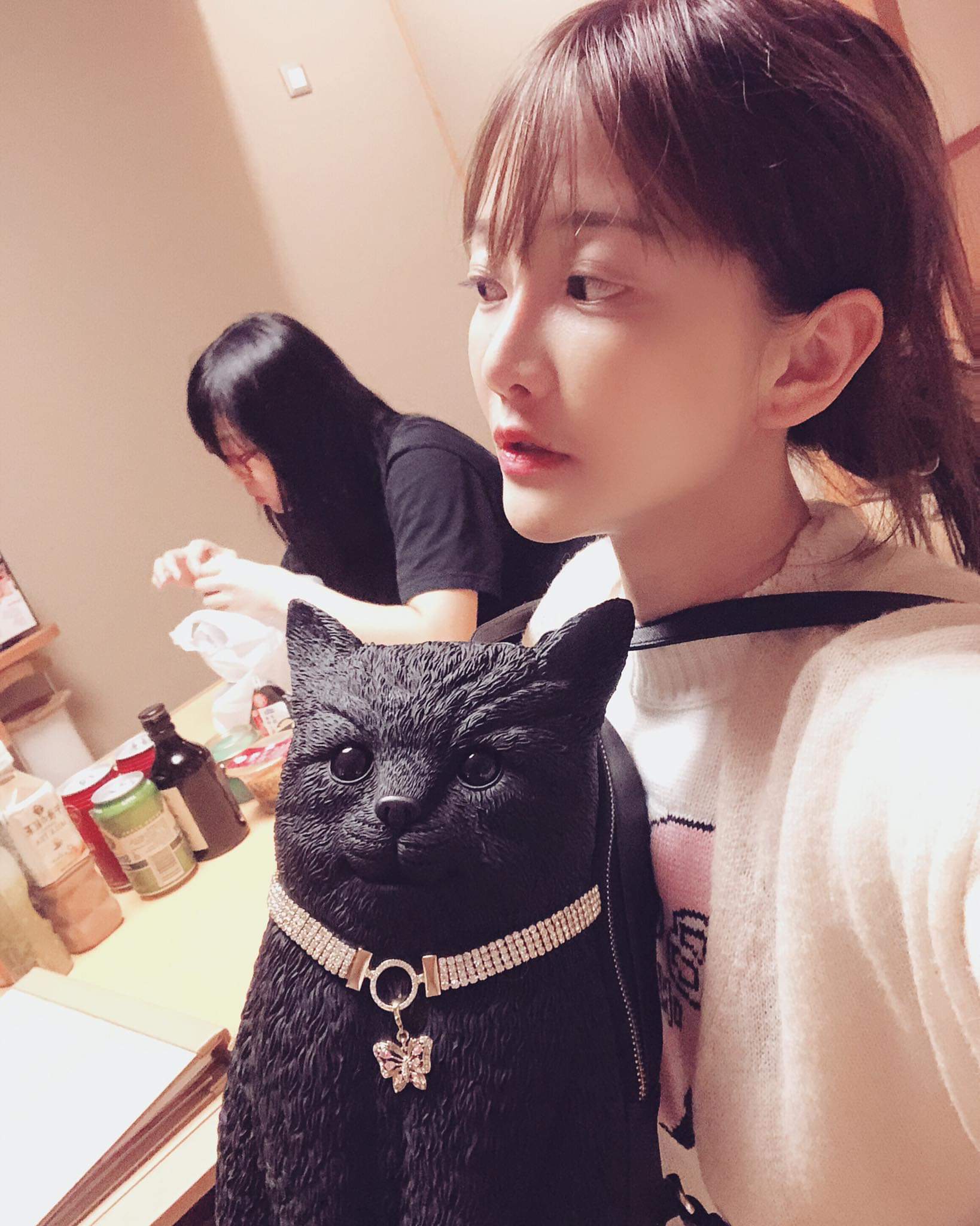  周荀/DenKa這個女人一年見一次面，每�...