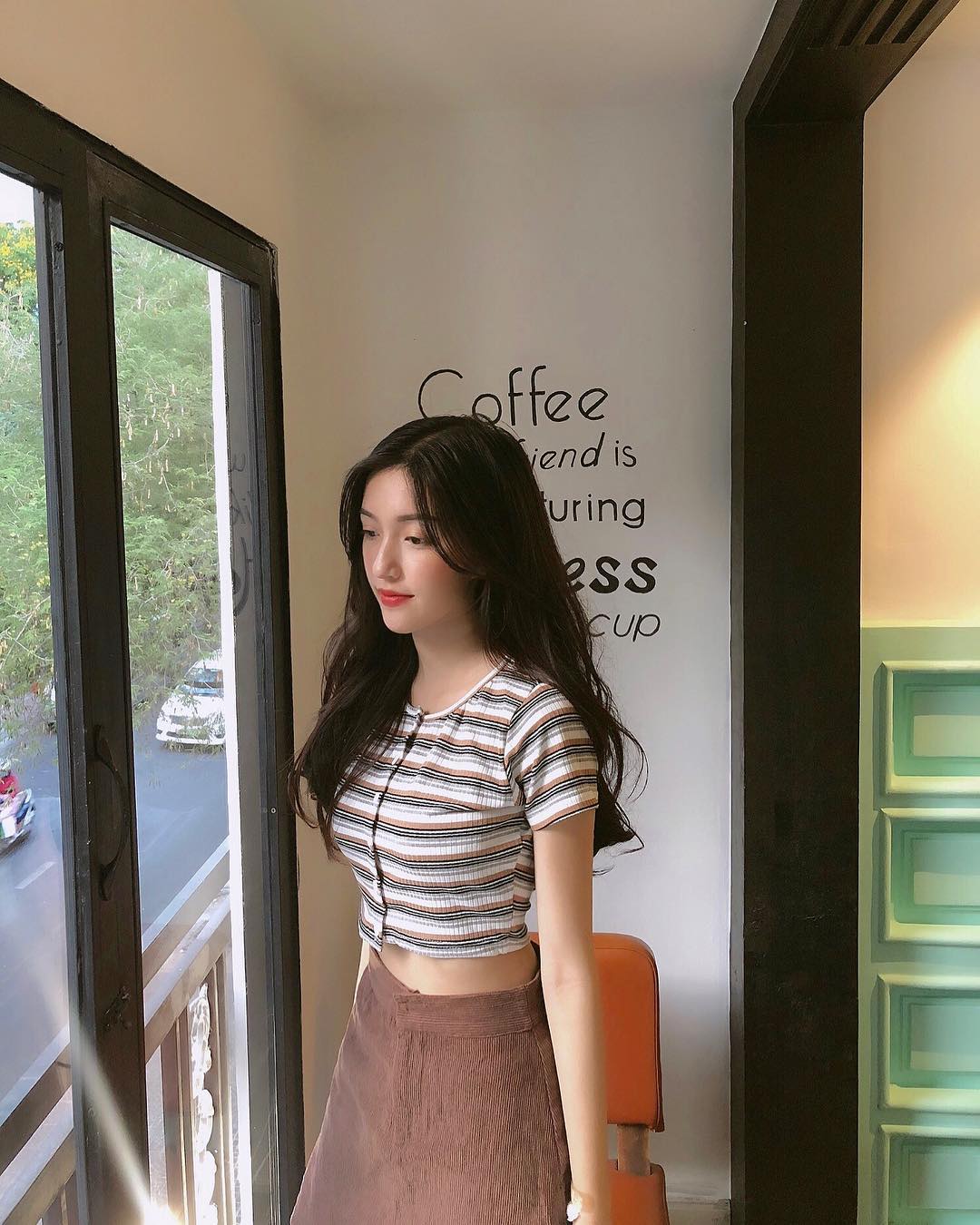  Một buổi chiều buồn. 
Dù sao vẫn phải cám ơn chiếc áo xinh của @terriberri.store đã cứu vớt nỗi buồn được phần nào. 