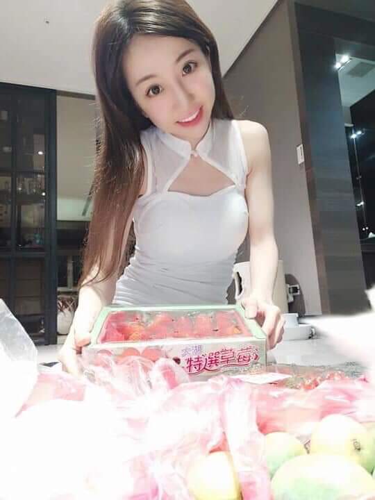  巴風特 - 騎士團騎士*塔塔 草莓女孩
