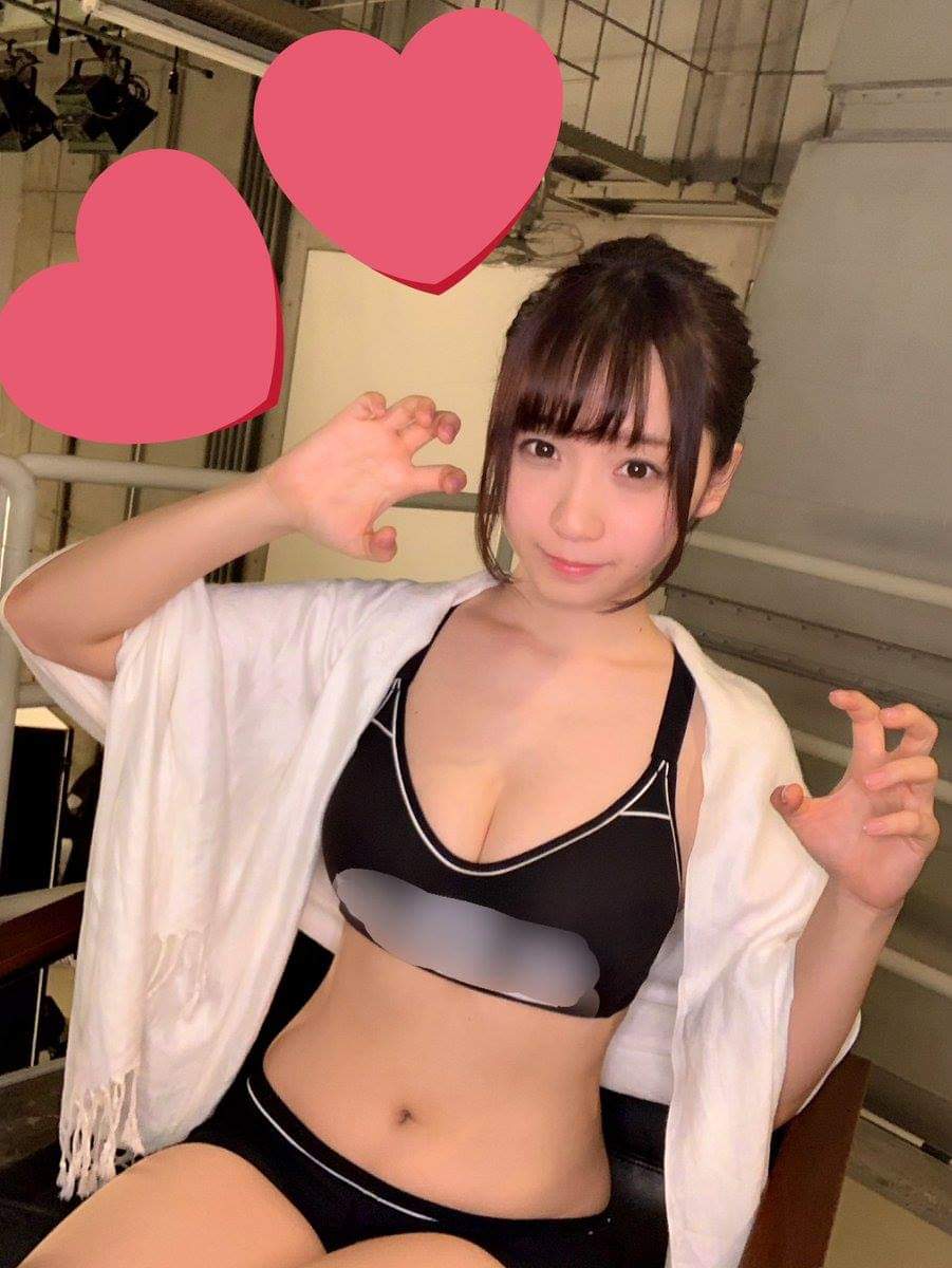  Iori Moe -伊織もえ-今帰宅途中なのです...
