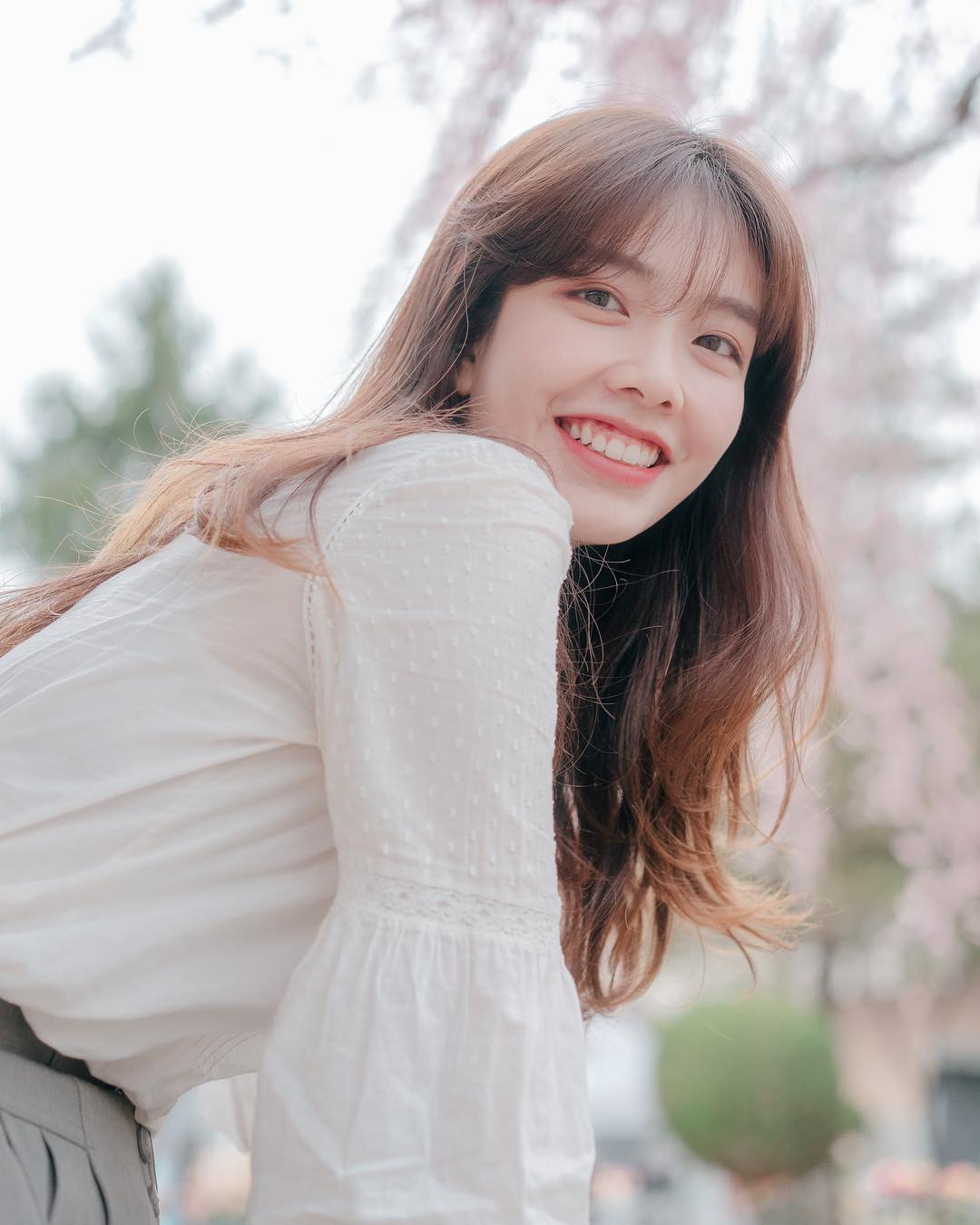  :
날씨는 많이 흐렸지만!
저에게 봄을 ...