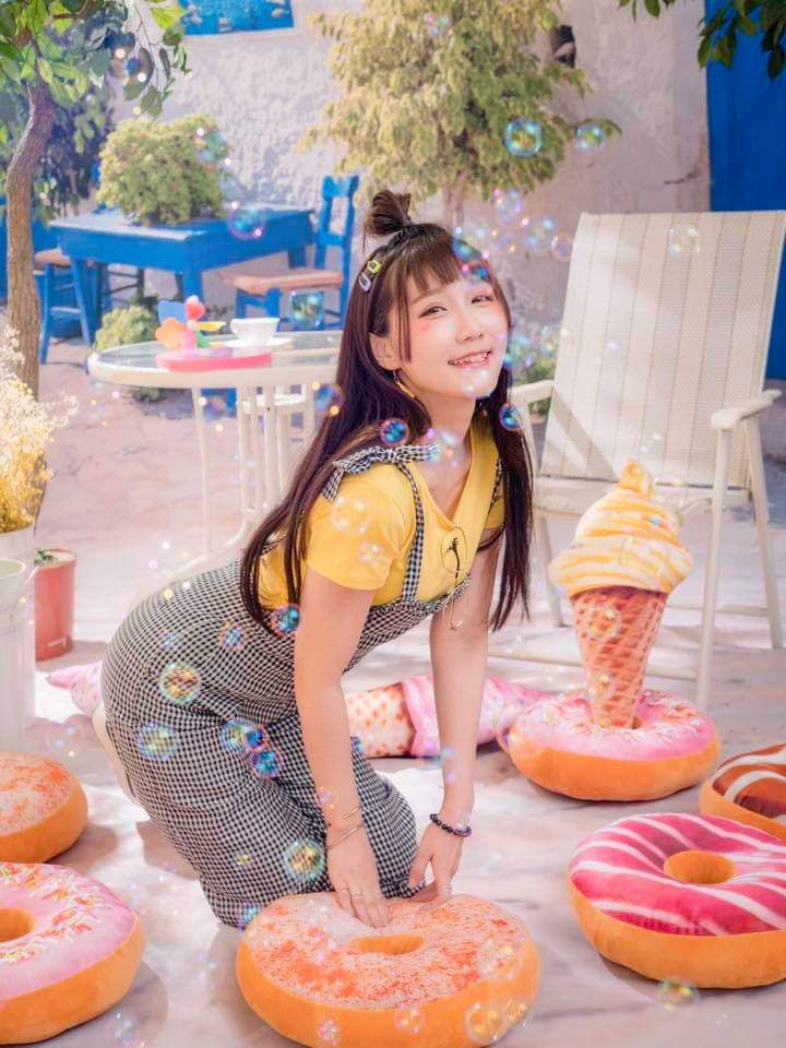  喬喬兒Sylvia把蝦皮該出貨的包裹都處�...