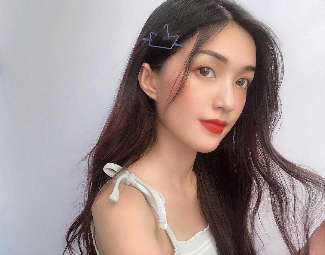  Kẹp tóc xinh cho mái tóc xinh hơn đúng không ta 