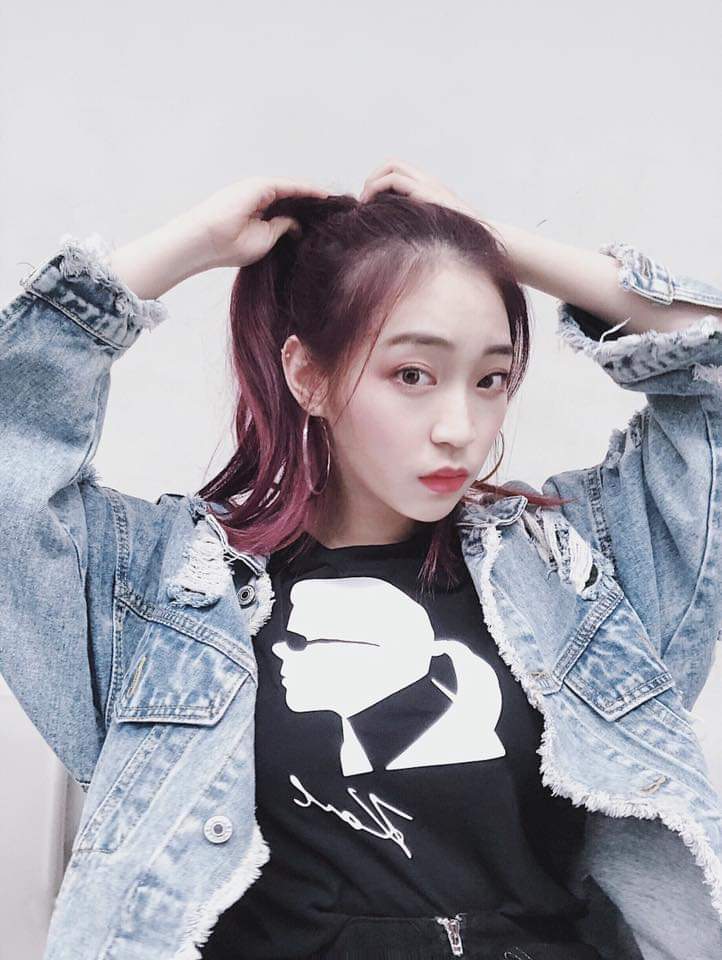  琦琦Christine最近馬尾出鏡率很高哦٩(�...