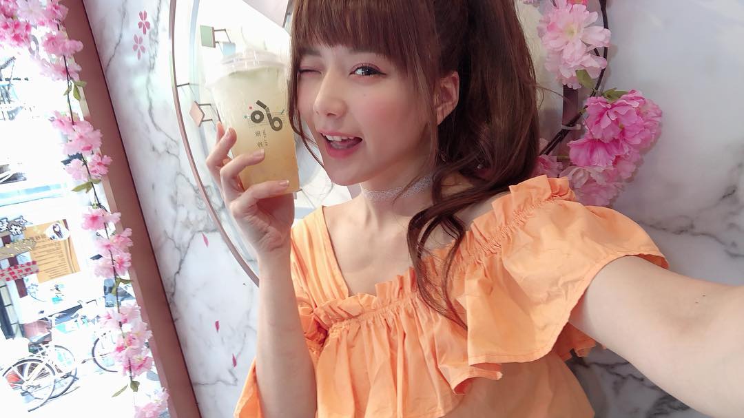  各位各位！明天Joly特調飲品專賣 有一...