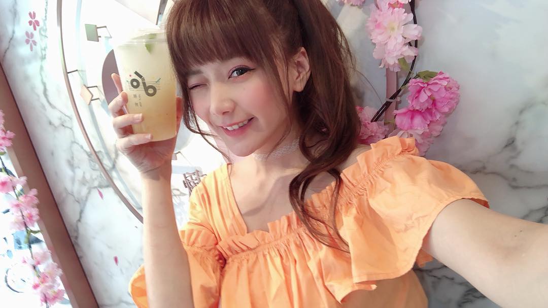  各位各位！明天Joly特調飲品專賣 有一...
