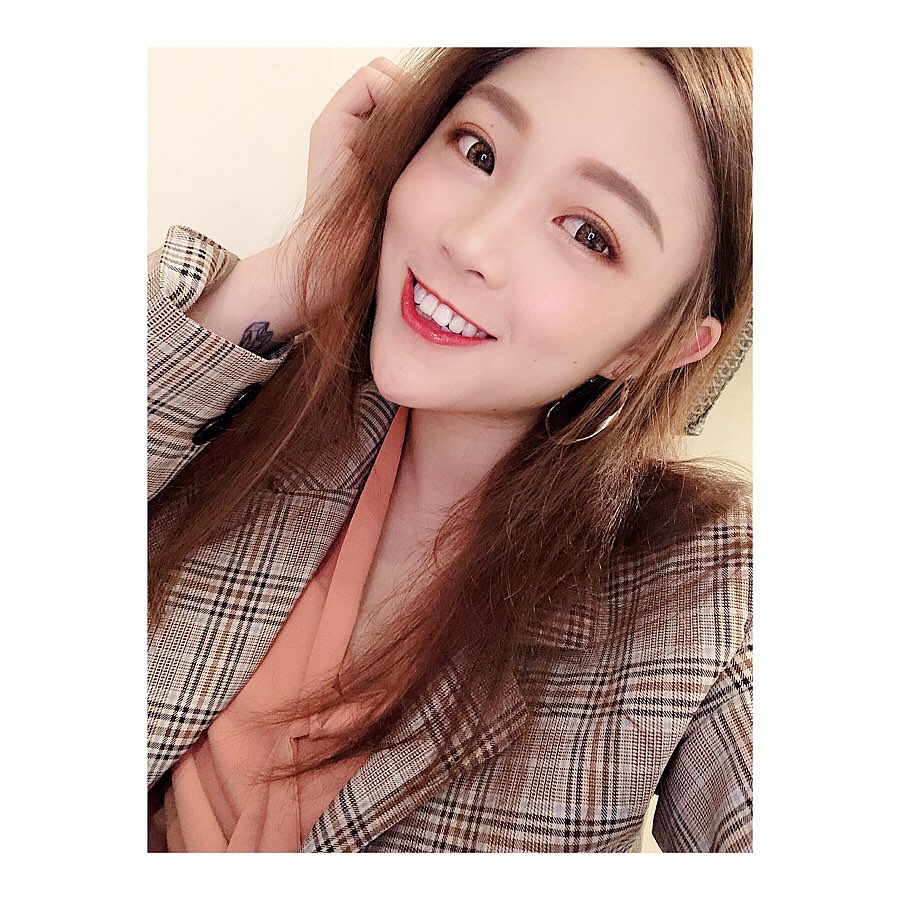  #Mila好物分享 
前陣子收到Verse唯詩的防水霧面唇彩