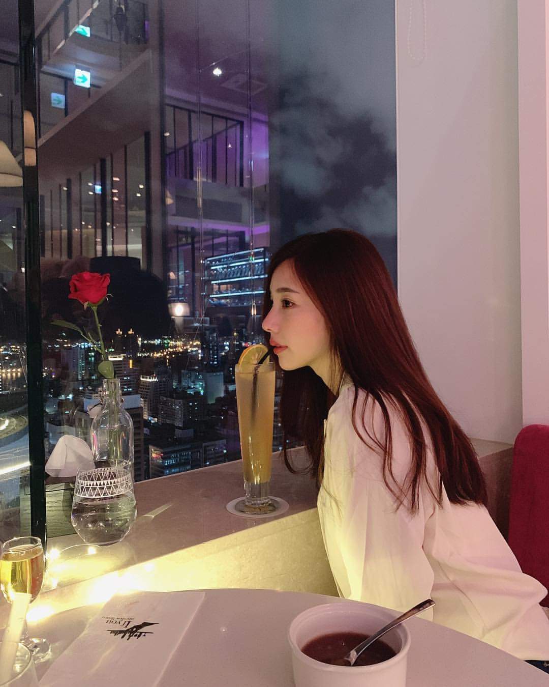 Zora 陳思穎這杯酒叫明天見