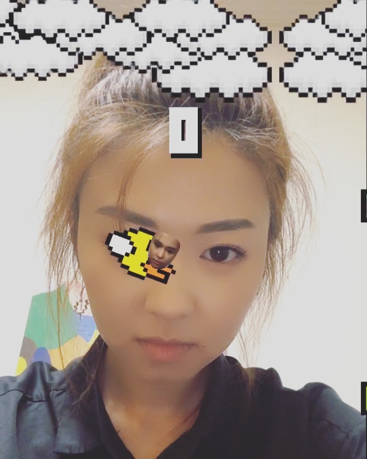  我朋友話,
應該有眼疾嘅人先會玩得高分