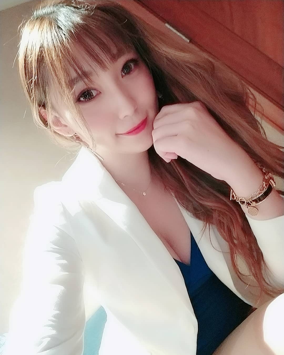 剩三小時了加油啊~~~~~~
昨晚只睡兩小時
一早的工作