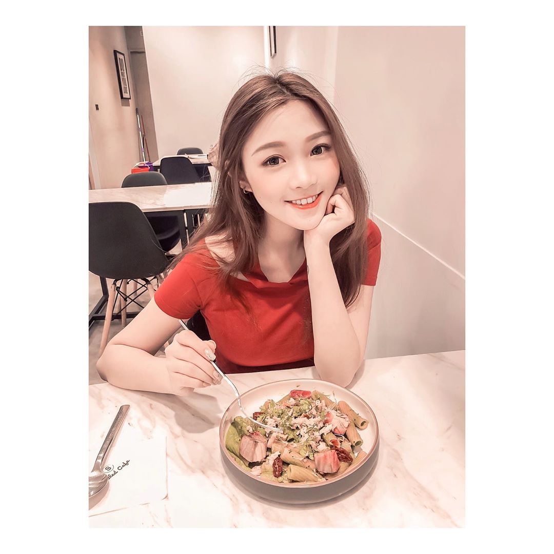  午安～～～～～
昨天被問翻的餐廳在這邊標上囉
我點的是青醬鮭魚蟹肉義大利麵♥️
-
#跟著Mila吃 #新北美食 #新北餐廳 #台北美食 #台北餐廳 #西門美食 #西門餐廳 #青醬鮭魚義大利麵