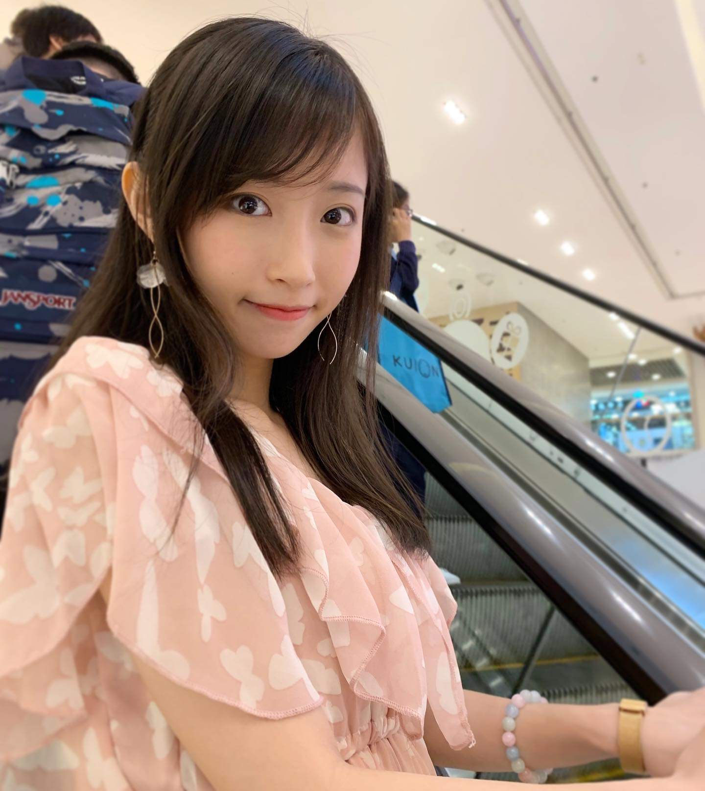  話說 單眼皮的蔥 小時候發現了一個特...