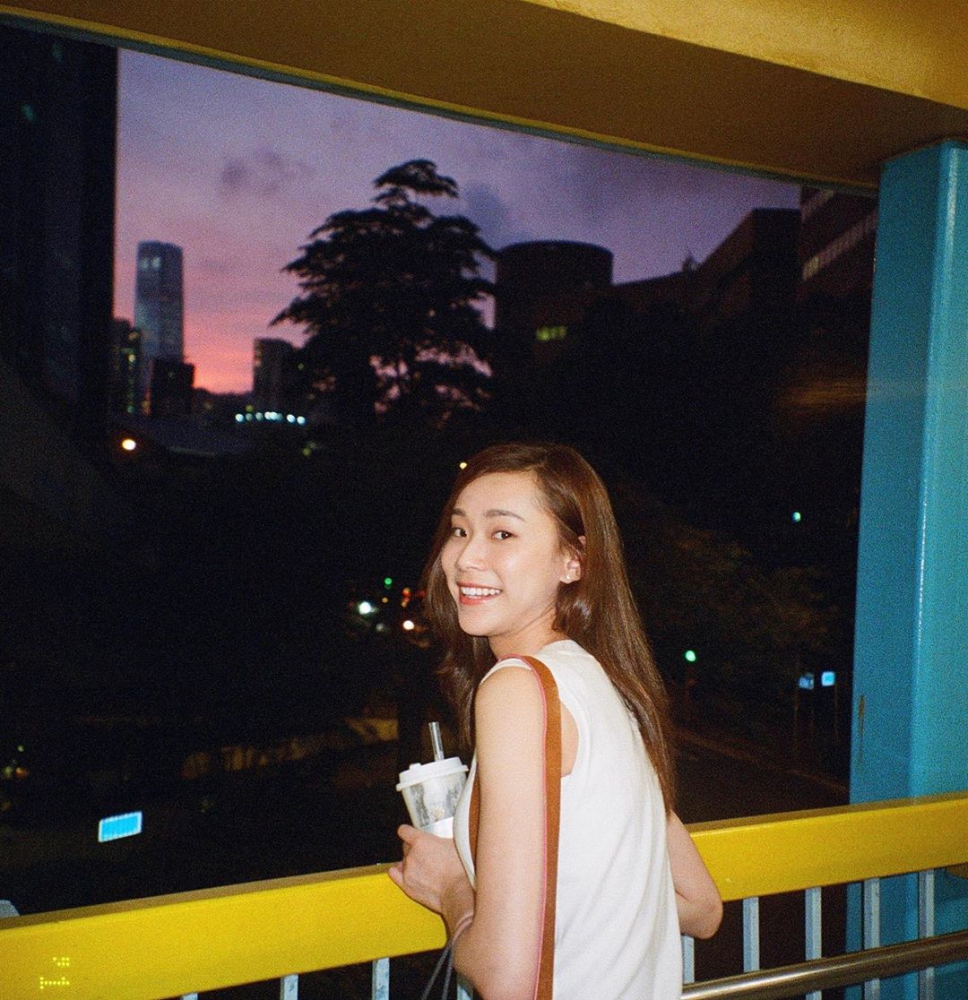 看到美麗的日落便很興奮的我☺️
@sou...