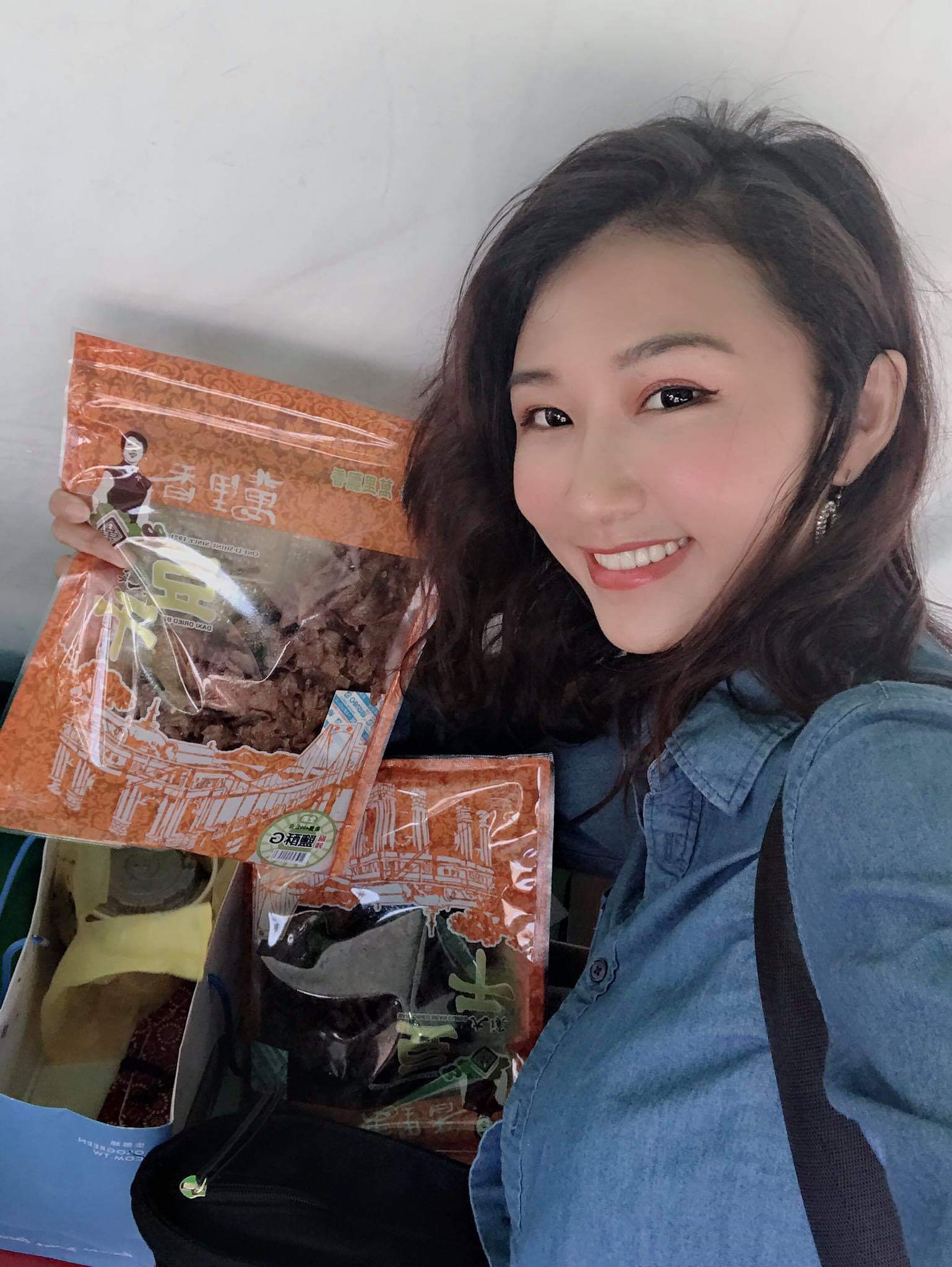  下班發現月亮又大又圓！