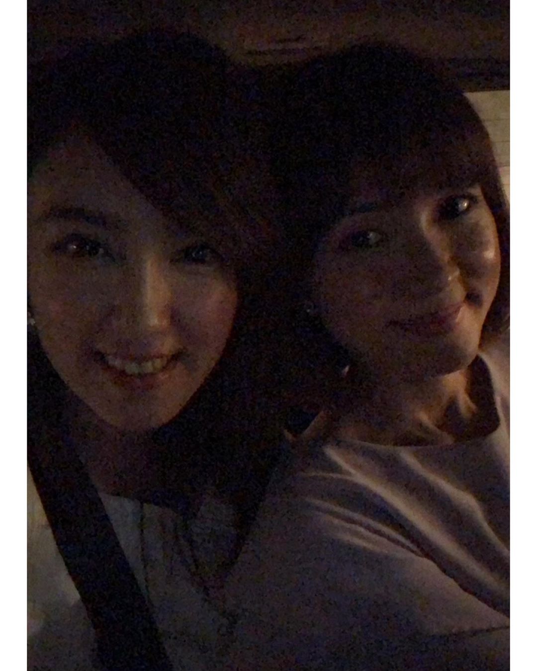  昏暗的燈光都擋不住她的女神光
果然�...
