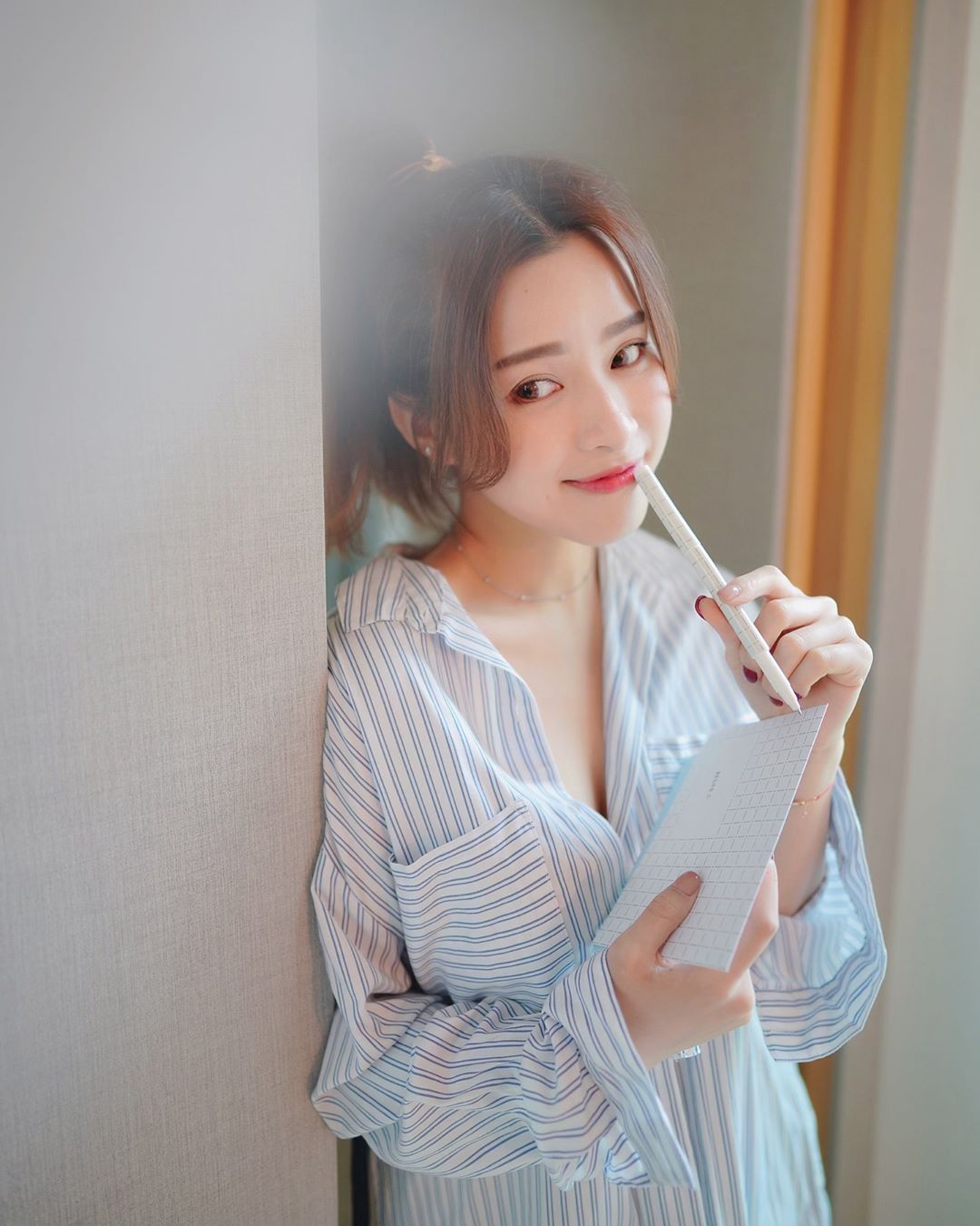  笑是笑了
快樂與否只有自己知❤️
-
�...