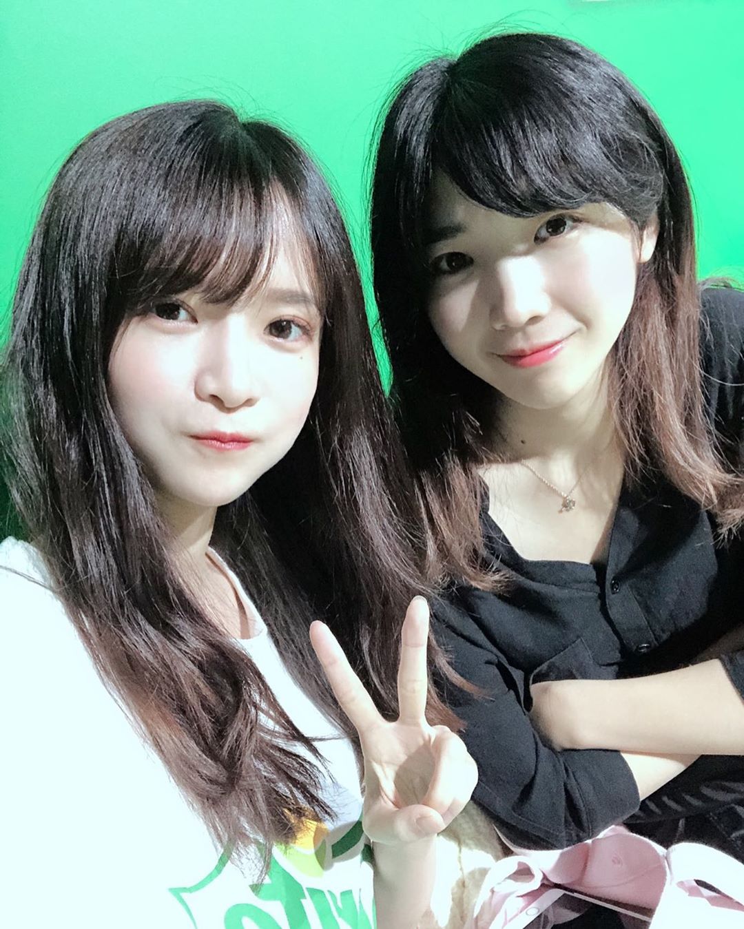  今天在三創12樓的雪碧盃比賽～

明天生日會有空的人都可以來玩唷！！
有pubgm把拔提供的多項周邊跟虛寶
還有Aorus把拔贊助的耳機滑鼠 現場還可以體驗高規格電腦配備唷
最後還有Realme pro 3即將發表的新手機 超時尚外型

只要來玩就有機會帶走唷
現場200張抽獎卷先到先贏！！ 12：30～4：00
地點：台北市信義路四段456號3樓之二