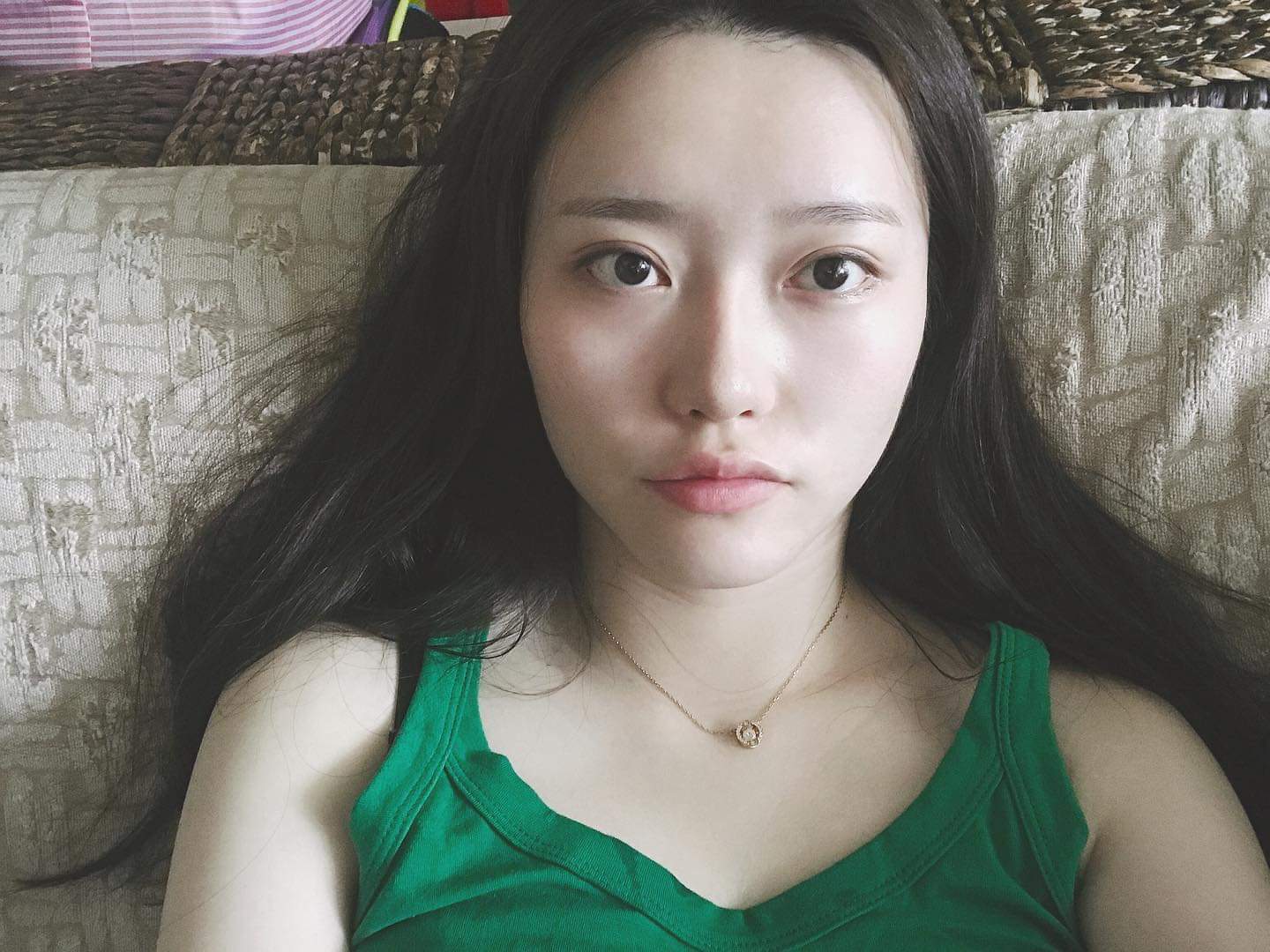  天氣真的是會熱到讓人不想化妝