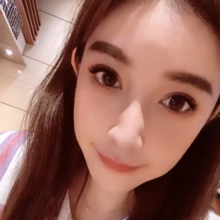  今天起得早早～～拍戲去～再一次會更好～加油！