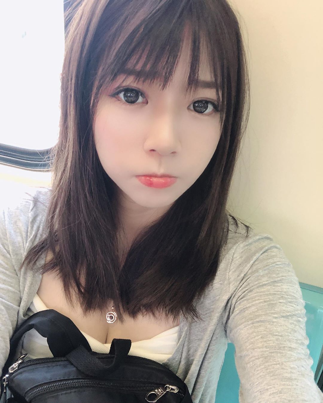  嘴巴上破洞好很多了
只是看起來還是很明顯

最近會開始開twitch 跟meme
只是設備不足請大家見諒
(;´༎ຶД༎ຶ`)