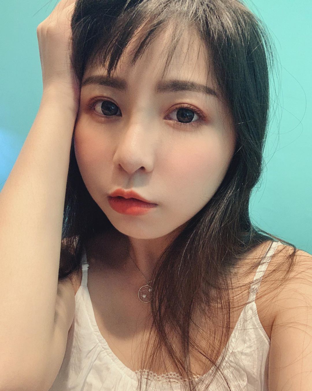  喜歡夏天，但討厭夏天的瀏海。
雖然�...