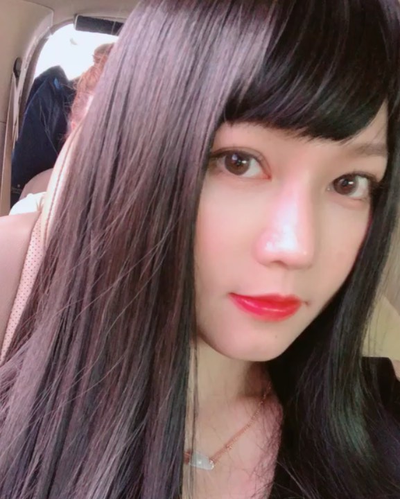  Working overnight for the side product that myself love love love , hopefully I can put them online tomorrow for you to purchase (with the pre-order of my new book !!!!) It’s therapeutic, something to ease our anxiety and useful too. 
Here is the black hair me , you can expect a lot of new styles in my coming book 