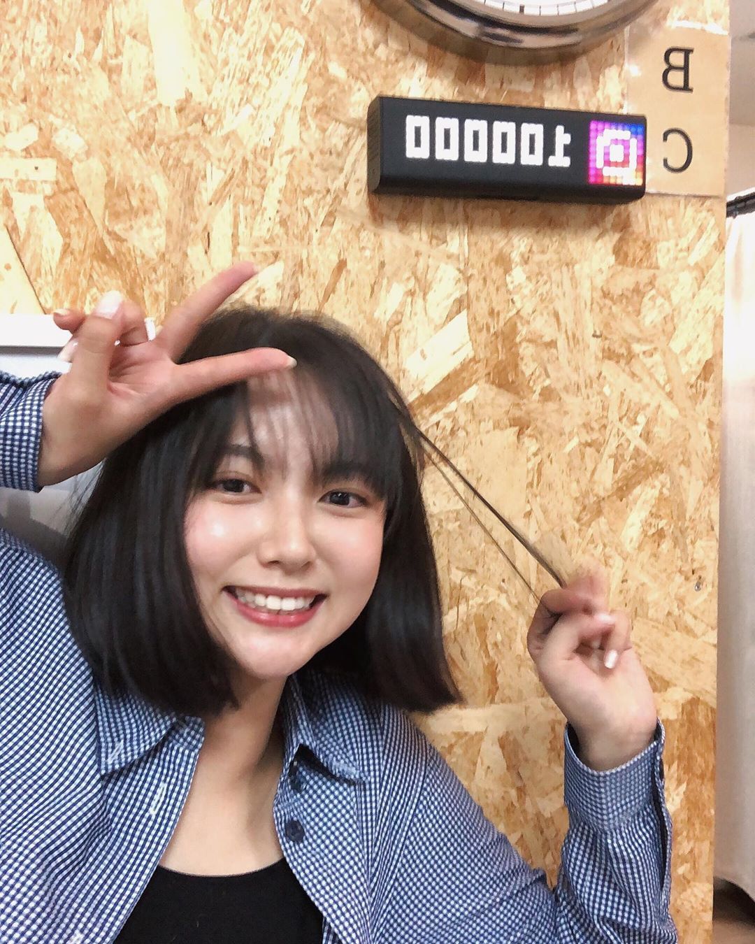  呀呀呀呀！！100K達成ෆ⃛(˃͈᷇◟̵◞̵˂͈᷆ ფ
《長文慎入》
萬分感謝你地每一位四年多以來一直既支持♡
令我感受最深刻既係
記得最初成立時因為大部分貨品都係預訂
好多時候客人都需要等2-3星期
有時運輸延誤甚至要等更長時間
亦因為人手不足 客人查詢訊息回覆要等候3天或以上
諗起返都覺得當時好對你地唔住ノ(;Ĺ̯̿̿ ;ノ)
（二人跪地