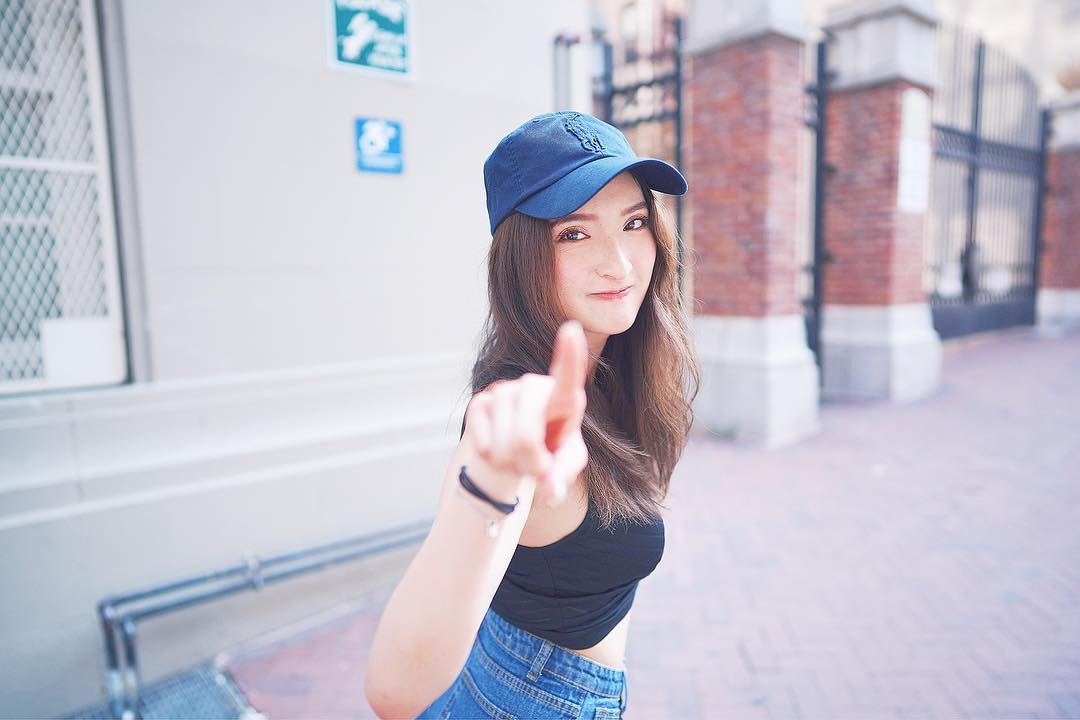  ​​-
雖然他很累  但還是把做小朋友�...
