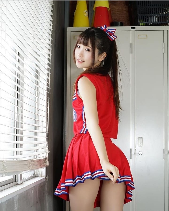  Kurasaka
Cheerleader red set
.
.
.#shimakaze #kanc...