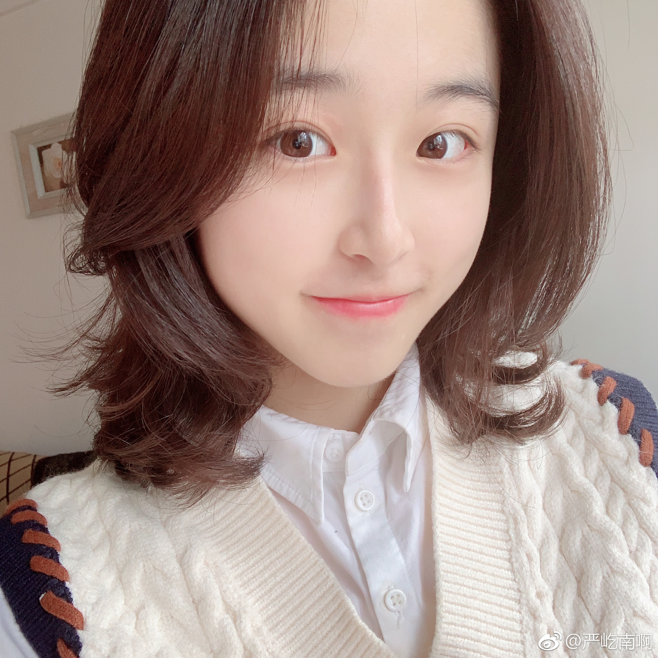  所以喜欢长发还是短发？（只能选一个）但我觉得我不仙了其实我觉得短发挺好看哈哈哈哈 