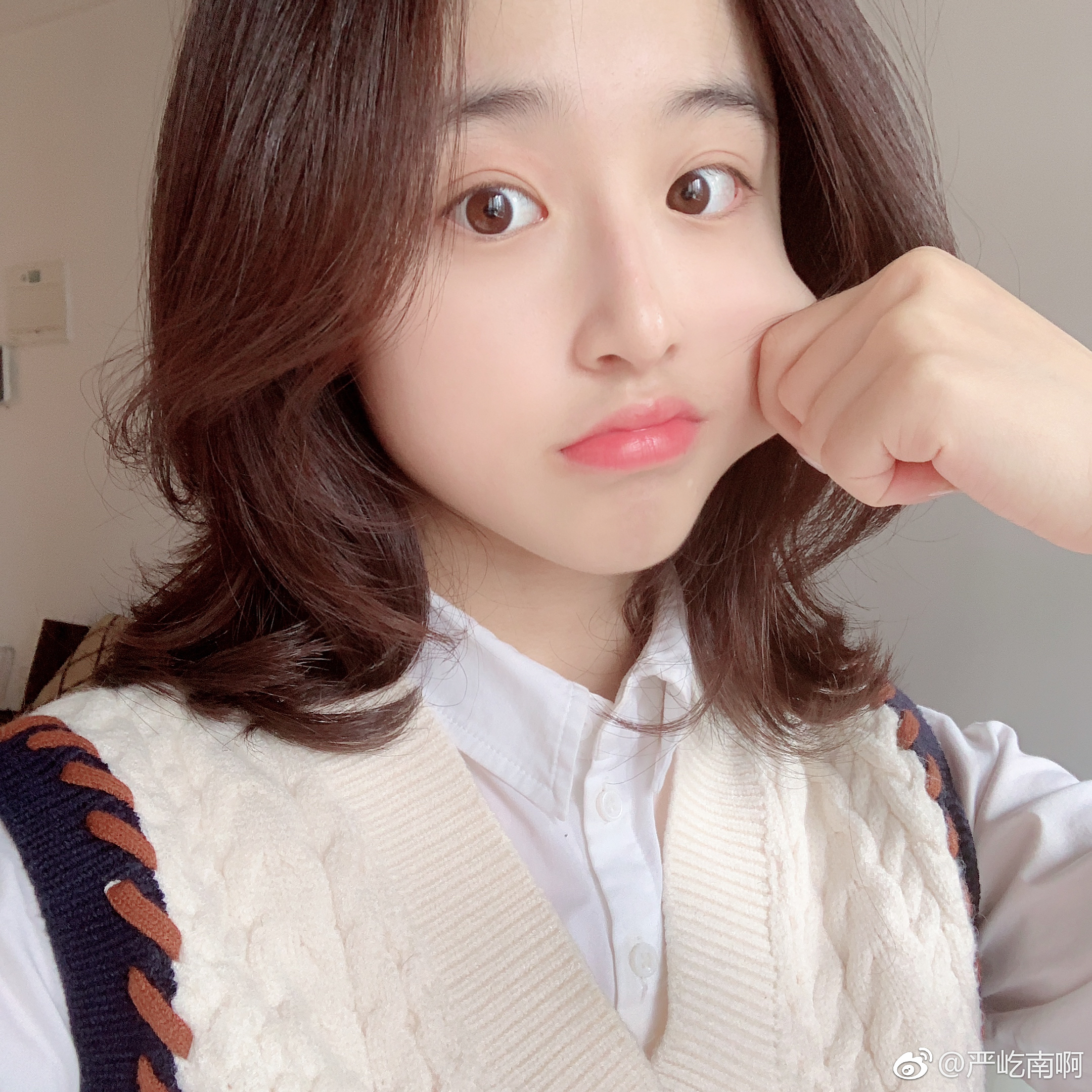  所以喜欢长发还是短发？（只能选一个）但我觉得我不仙了其实我觉得短发挺好看哈哈哈哈 