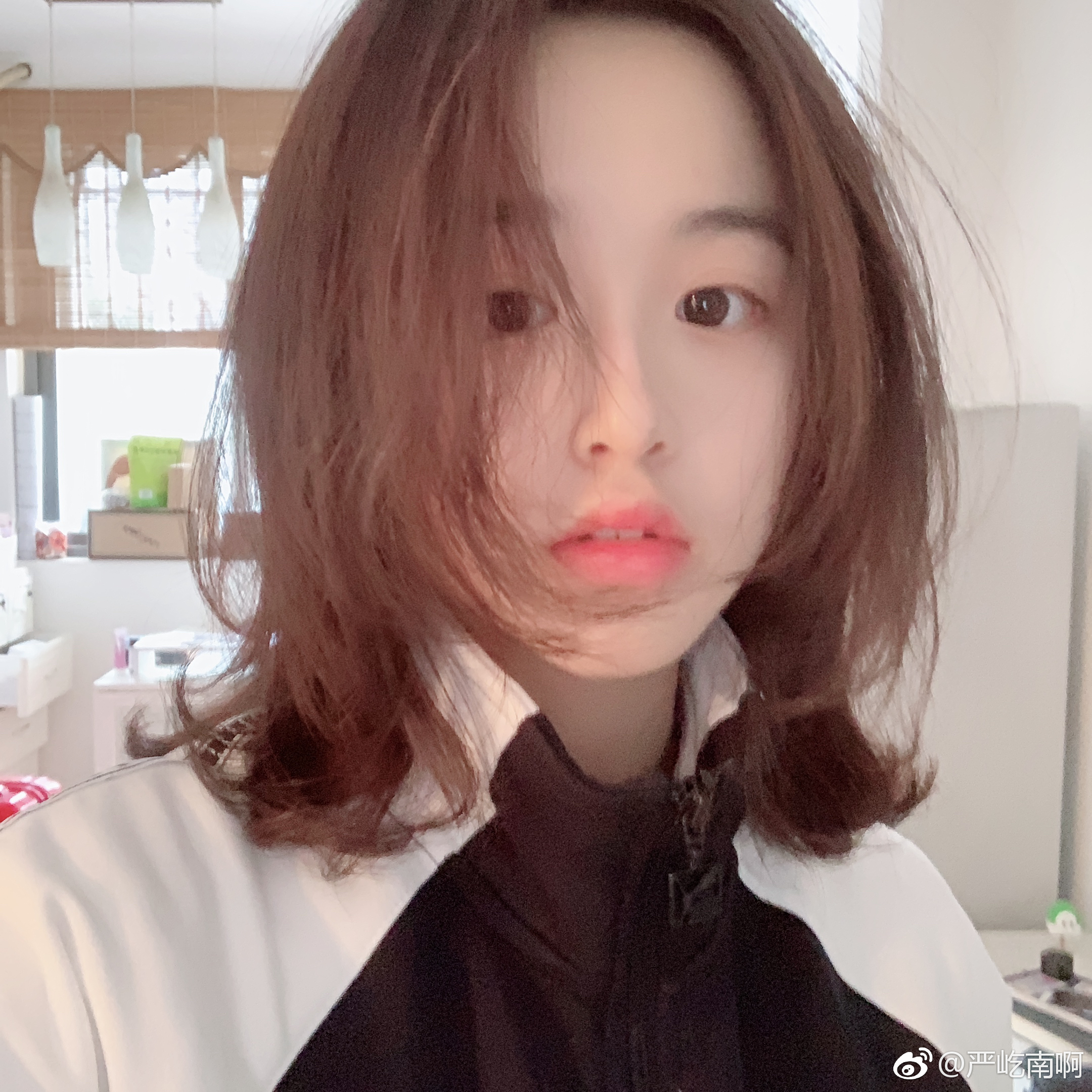  所以喜欢长发还是短发？我觉得短发挺好看的啊 